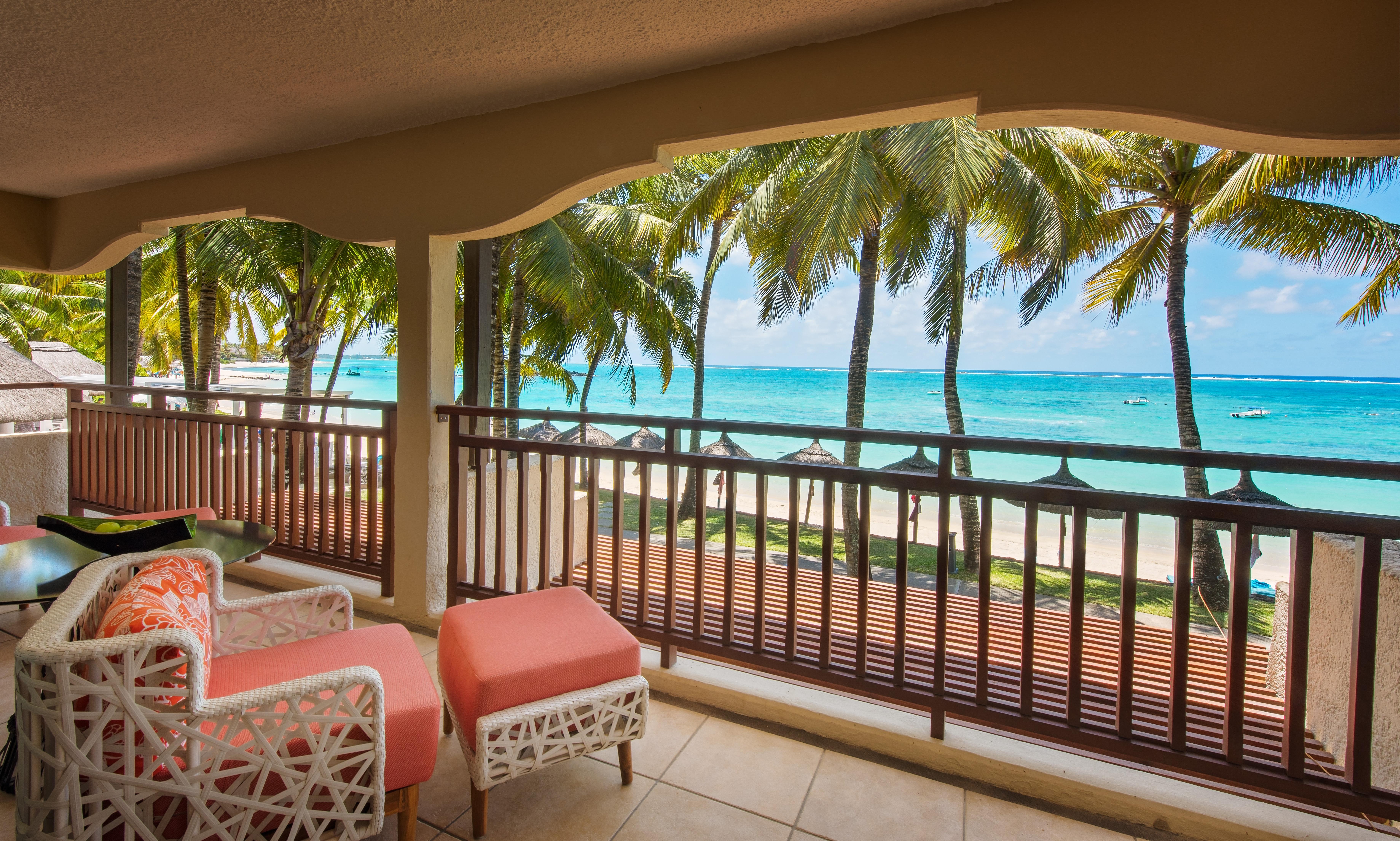 Constance Belle Mare Plage Kültér fotó View from a suite at the Hilton La Romana