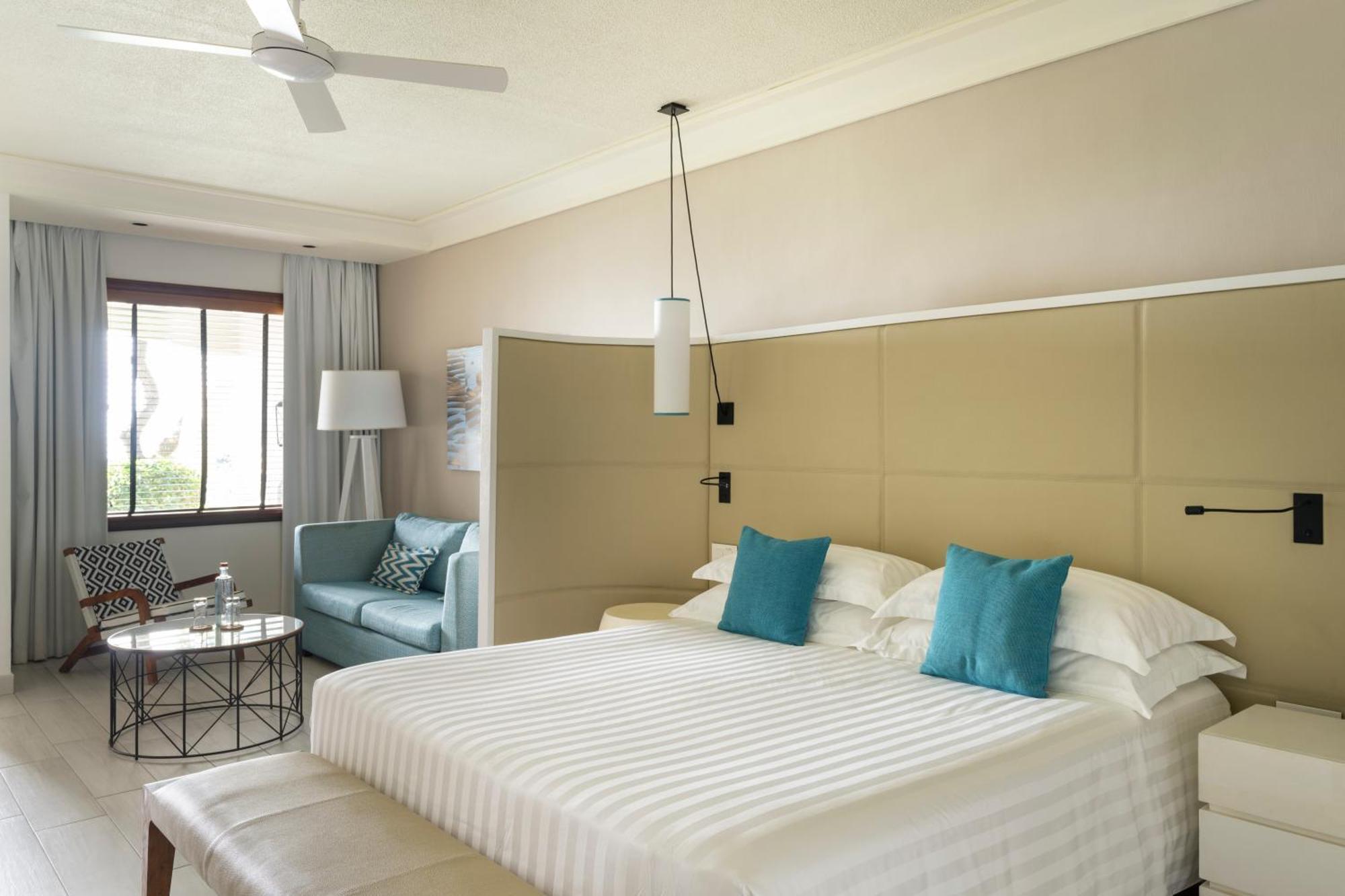 Constance Belle Mare Plage Kültér fotó A bedroom at the hotel