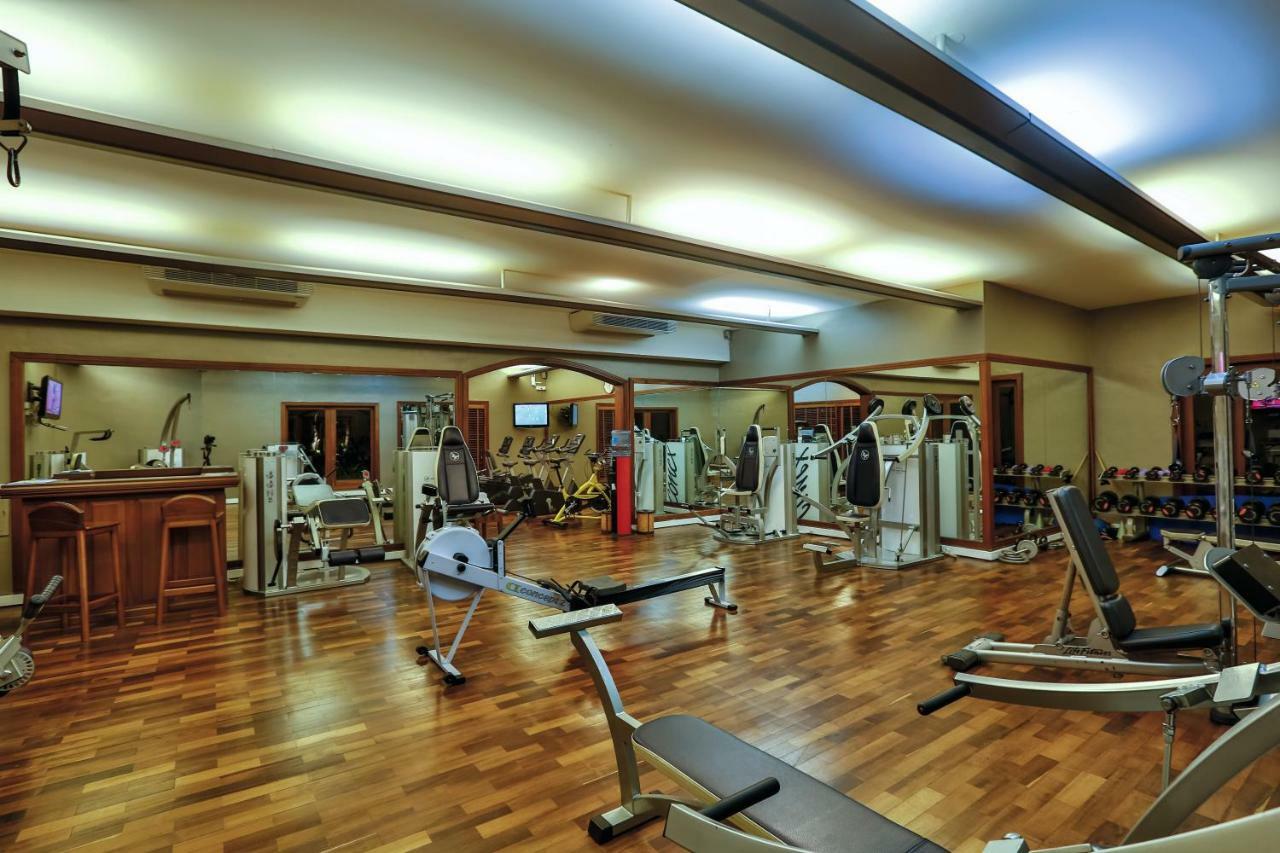 Constance Belle Mare Plage Kültér fotó The gym at the hotel